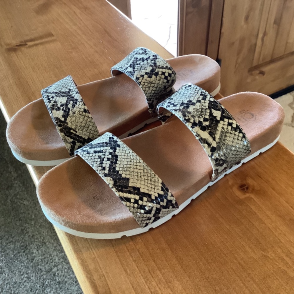 Cliffs Sandals - image 2